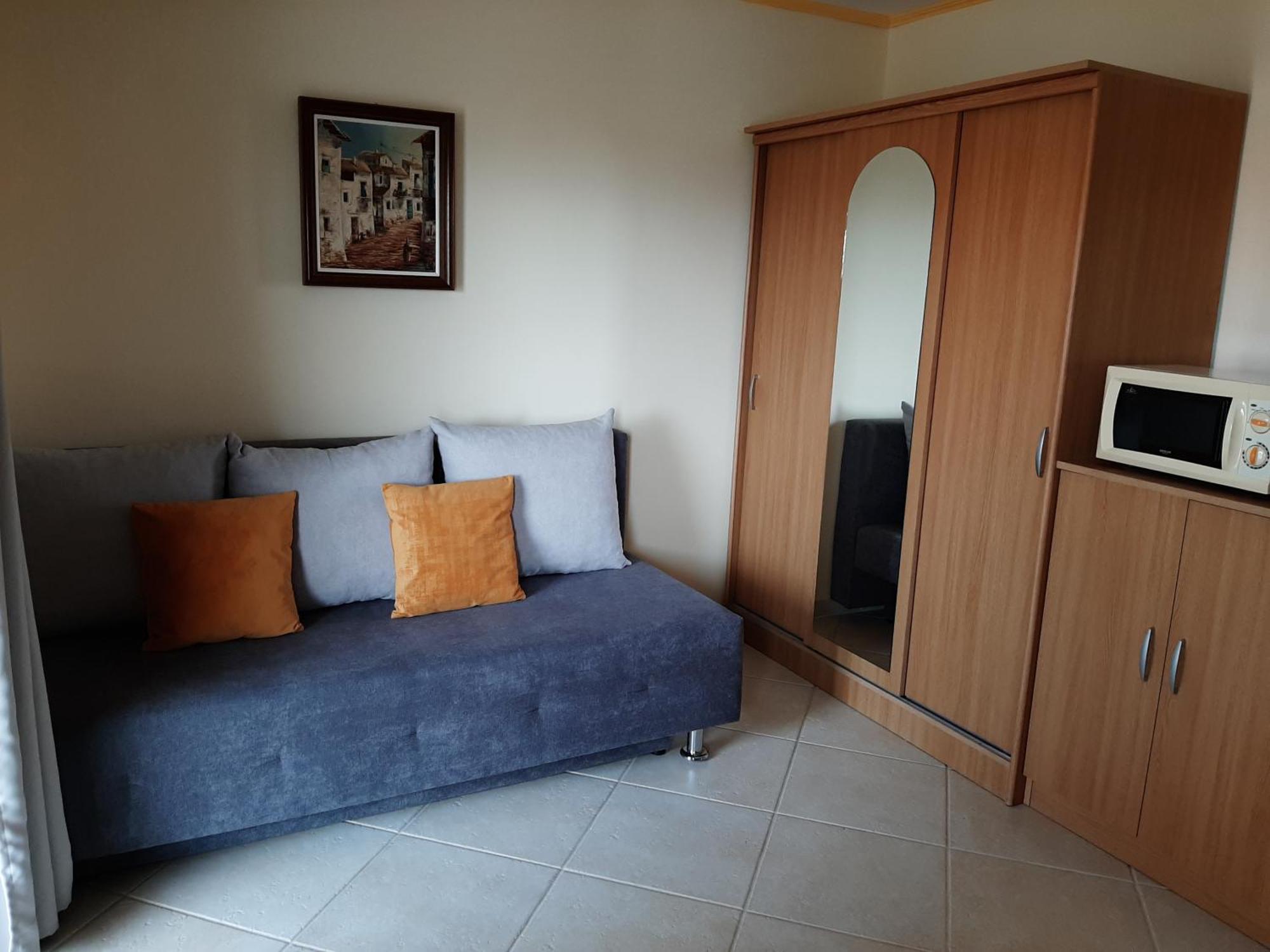 Madach Apartman เฮวิซ ภายนอก รูปภาพ